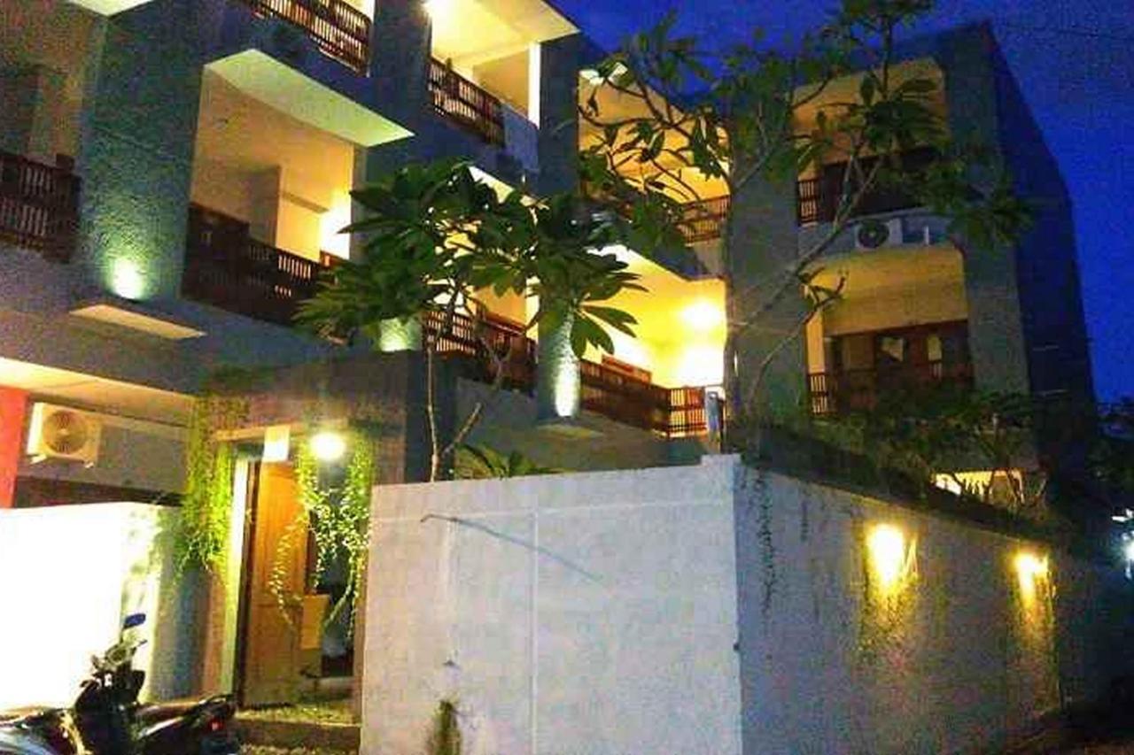 Reddoorz At Kerobokan Seminyak 2 מראה חיצוני תמונה
