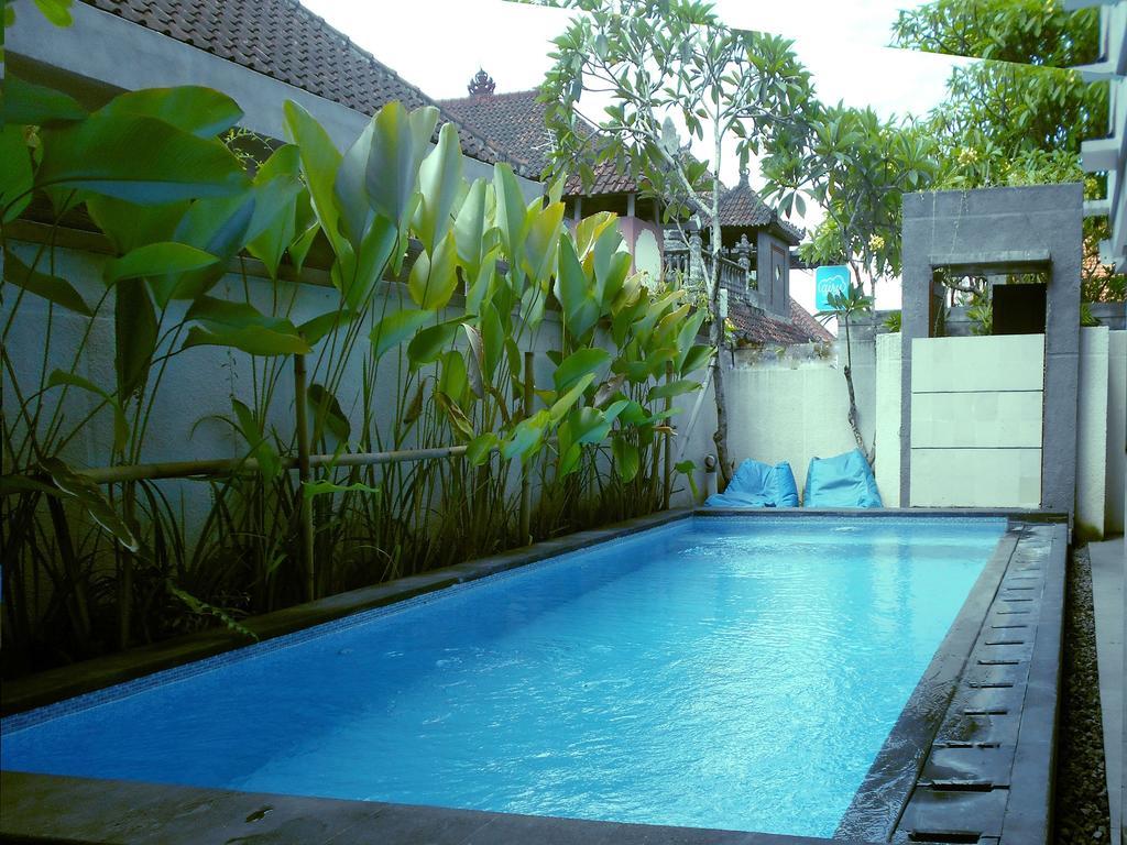 Reddoorz At Kerobokan Seminyak 2 מראה חיצוני תמונה
