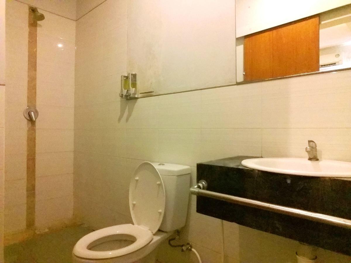 Reddoorz At Kerobokan Seminyak 2 מראה חיצוני תמונה