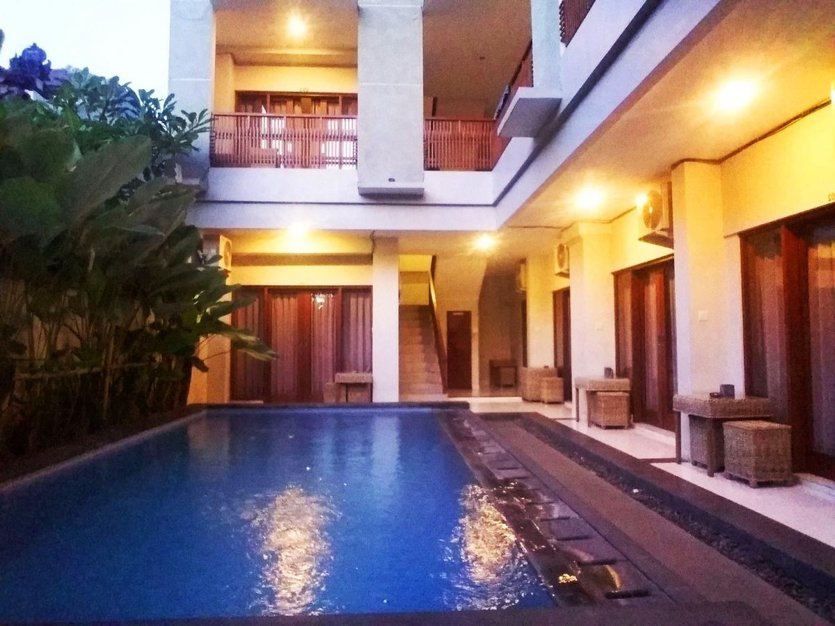 Reddoorz At Kerobokan Seminyak 2 מראה חיצוני תמונה