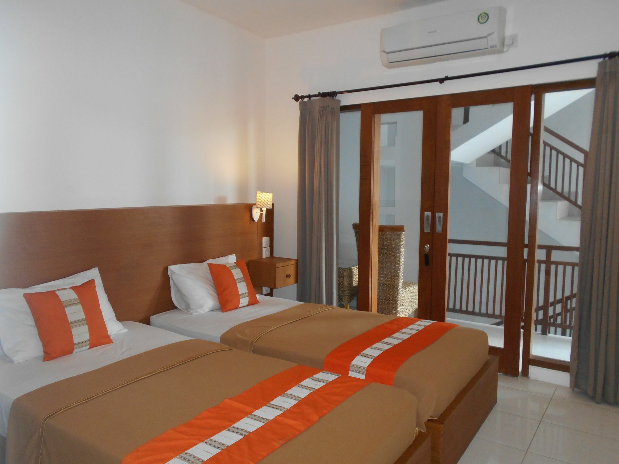 Reddoorz At Kerobokan Seminyak 2 מראה חיצוני תמונה