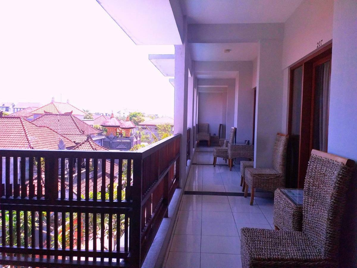 Reddoorz At Kerobokan Seminyak 2 מראה חיצוני תמונה