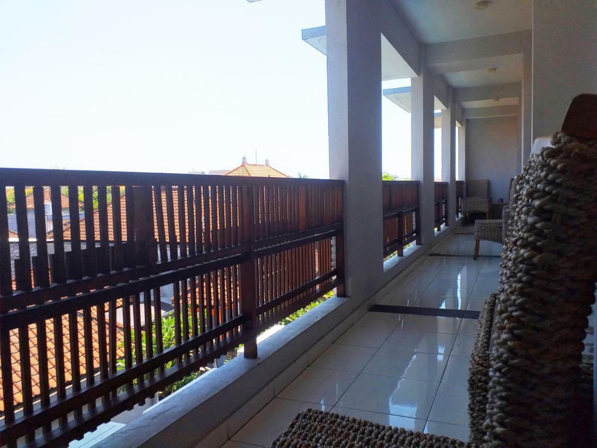 Reddoorz At Kerobokan Seminyak 2 מראה חיצוני תמונה